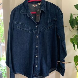 BNWT Levi’s denim shirt, western detailing